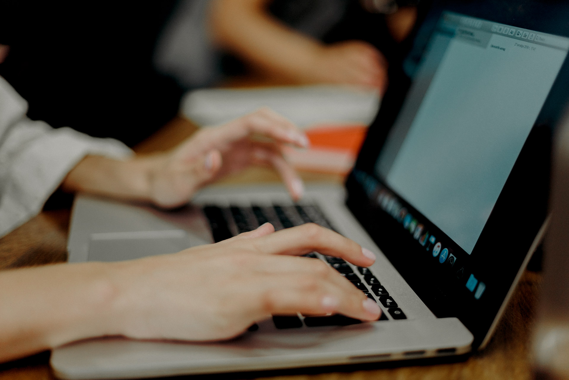 alt-search-result-card